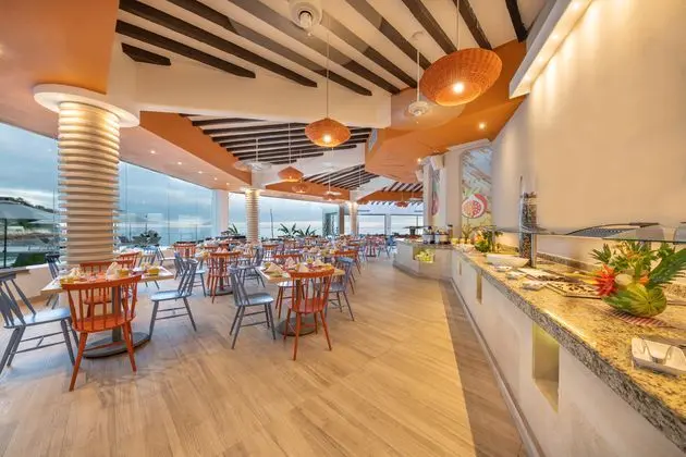 Grand Park Royal Luxury Resort Puerto Vallarta