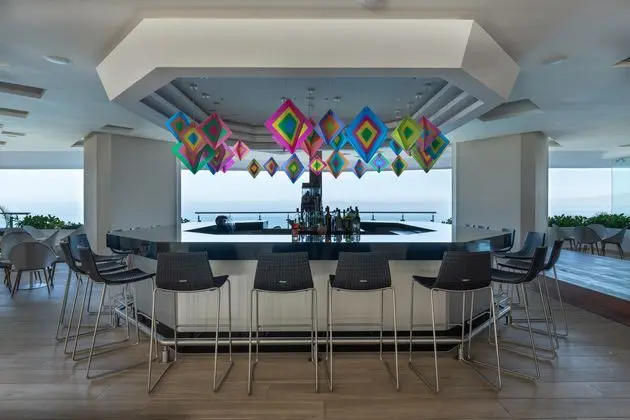 Grand Park Royal Luxury Resort Puerto Vallarta - Bar