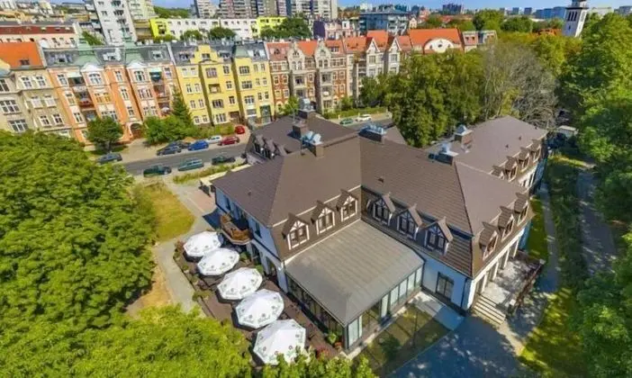 Grand Park Hotel