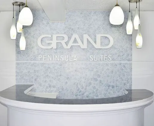 Grand Peninsula Suites - Lobi