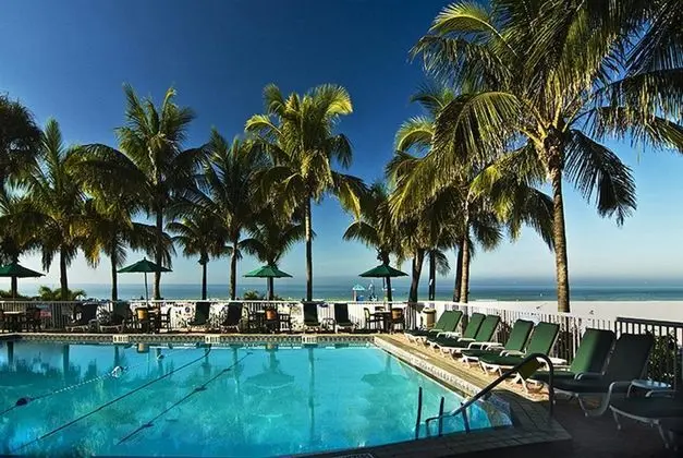 Grand Plaza Beachfront Resort Hotel - Havuz