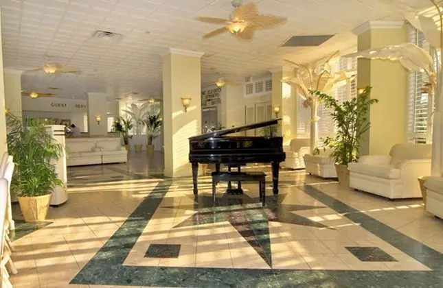 Grand Plaza Beachfront Resort Hotel - Lobi
