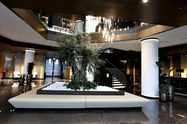 Grand Plaza Hotel and Congress Centre - Yerinde Yemek