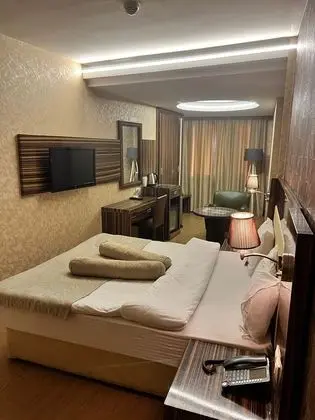 Hotel Grand Plus