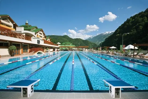 Grand Hotel Polyana - Havuz