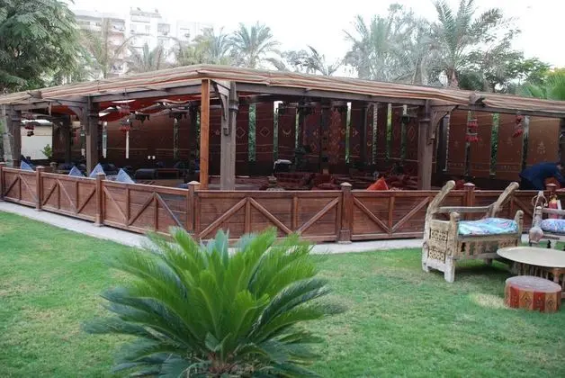 Grand Pyramids Hotel - Genel