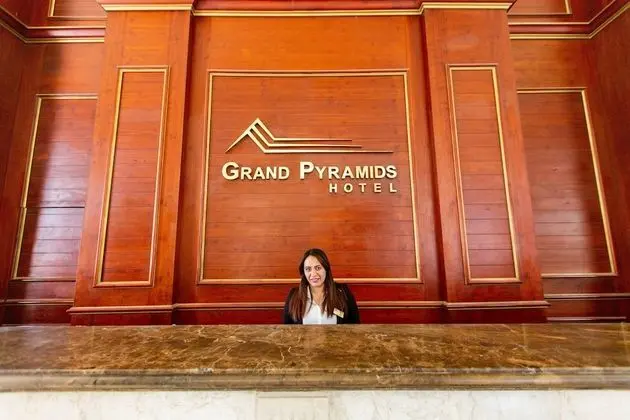 Grand Pyramids Hotel - Lobi