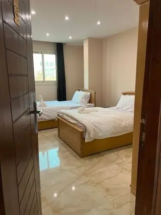 Grand Pyramids View Guesthouse