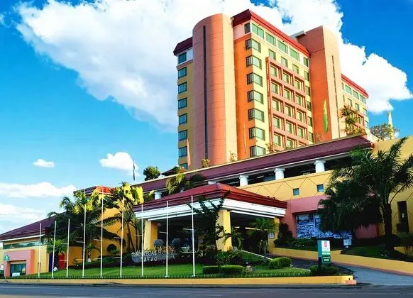 Grand Regal Hotel Davao - İç Mekan