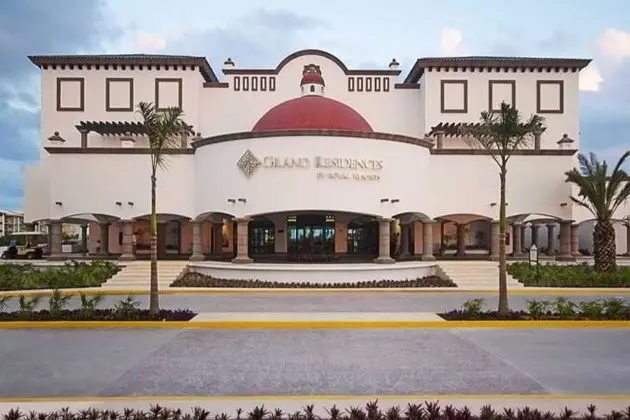 Grand Residences Riviera Cancun