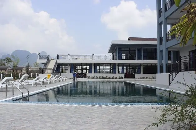The Grand Riverside Hotel 2 Vangvieng - Havuz