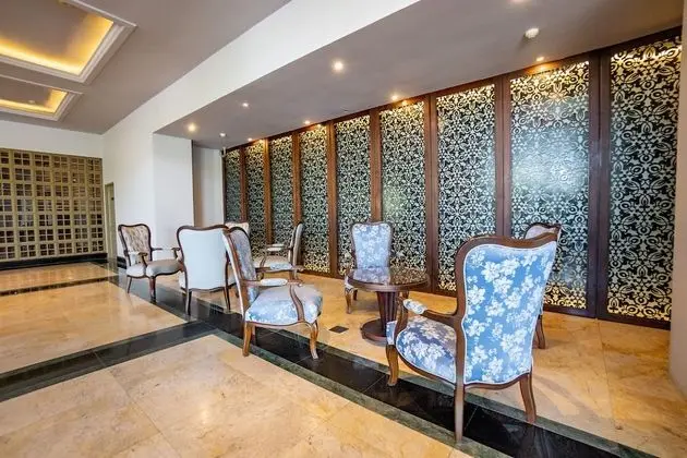 The Grand Riverside Hotel Phitsanulok - Dış Mekan