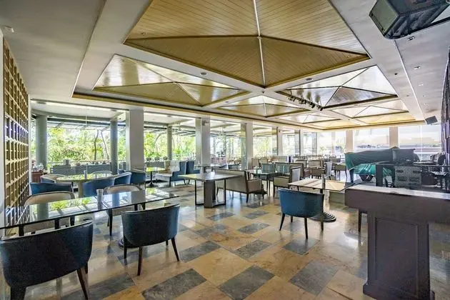 The Grand Riverside Hotel Phitsanulok - Yerinde Yemek