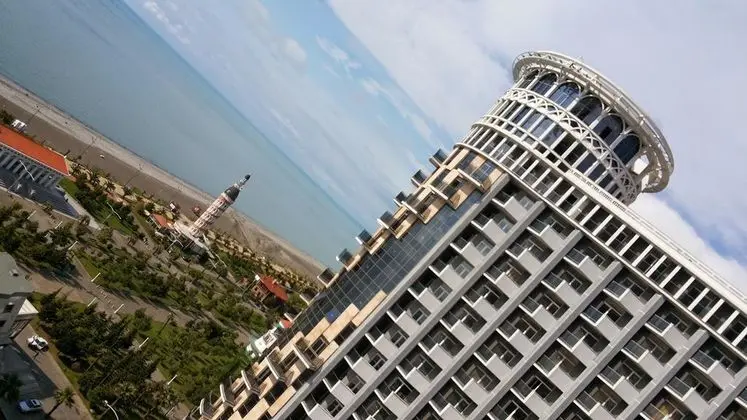 Grand Royal Aparthotel Batumi