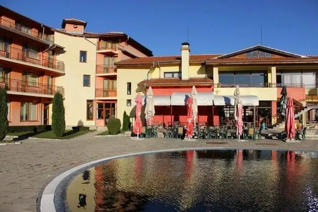 Hotel Grand - Dış Mekan
