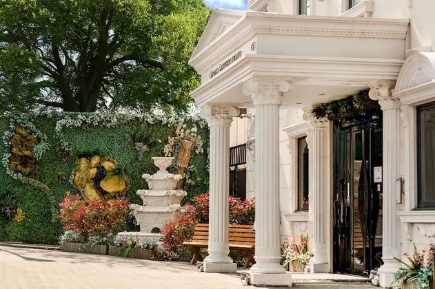 Grand Sapphire Hotel