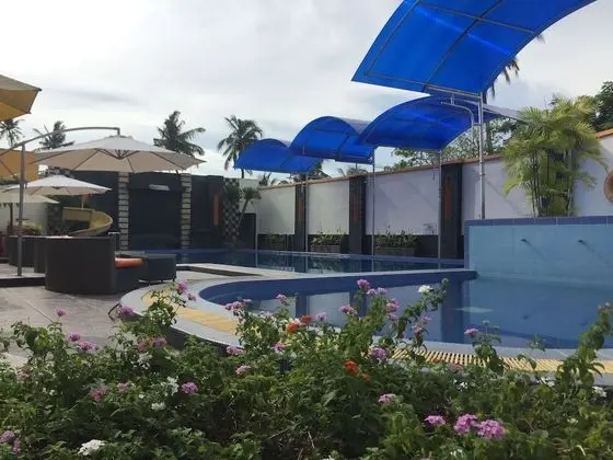 Grand Sari Hotel