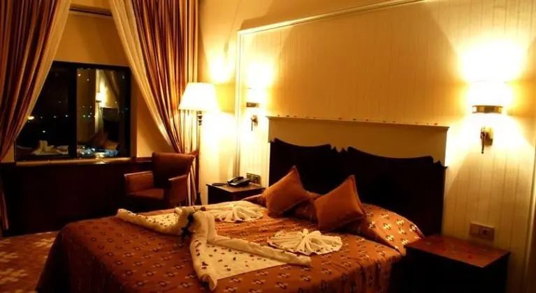 Grand Şaroğlu Hotel