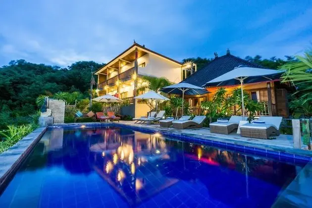 Grand Sea View Lembongan - Havuz