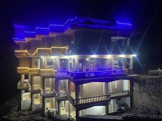 Grand Shafaat Hotel Nathiagali