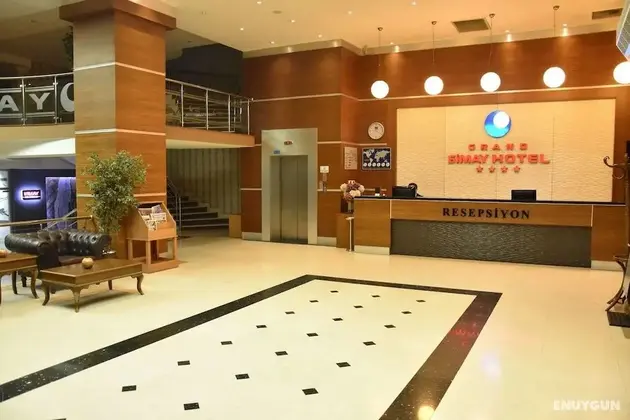Grand Simay Hotel - Lobi