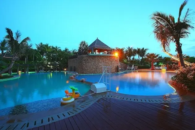 Grand Soluxe Hotel And Resort Sanya - Havuz