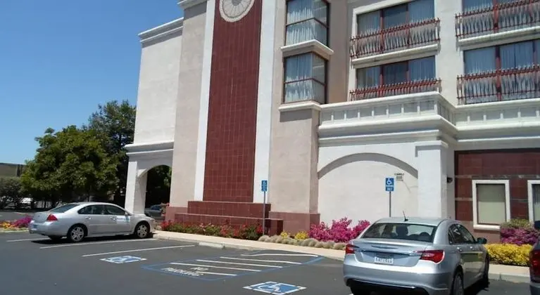 Grand Hotel