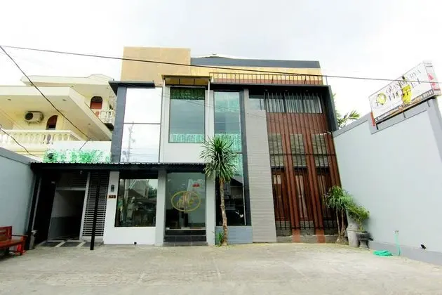 Grand Surya Hotel Yogyakarta - Dış Mekan