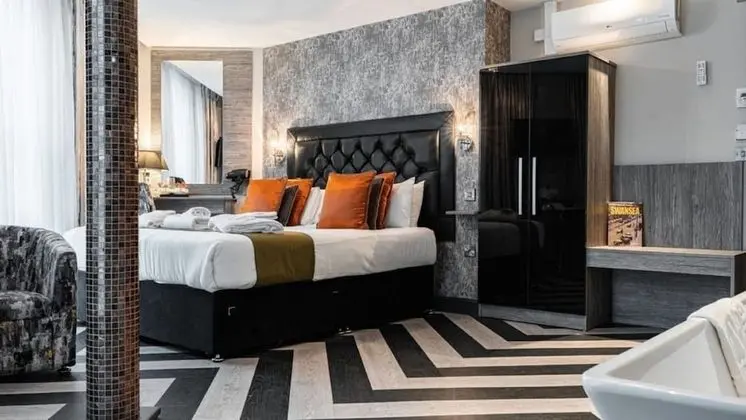 The Grand Hotel Swansea - Oda