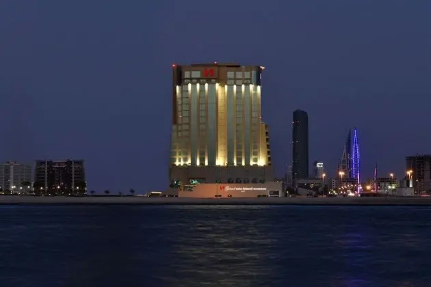 Grand Swiss-Belhotel Waterfront Seef - Dış Mekan