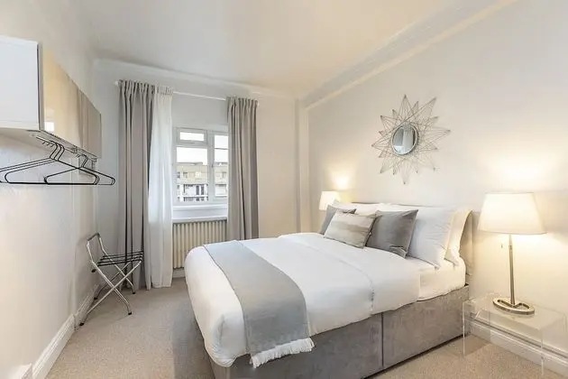 Grand Swiss Cottage Apartment