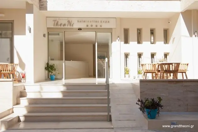 Grand Theoni Hotel Suites & Spa