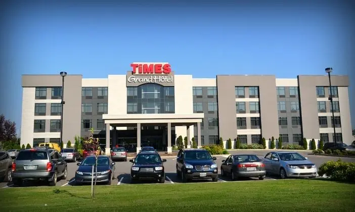 Grand Times Hotel Quebec City Airport - Dış Mekan