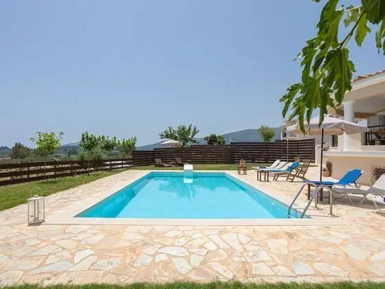 Grand Villa on top of a Hill With Endless bay Views, Private Pool, South Coast - Havuz