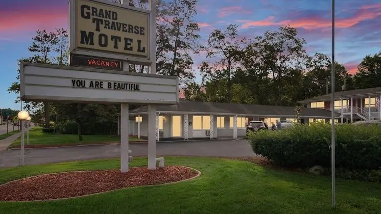 Grand Traverse Motel - Dış Mekan