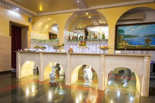 Grand Hotel Uyut