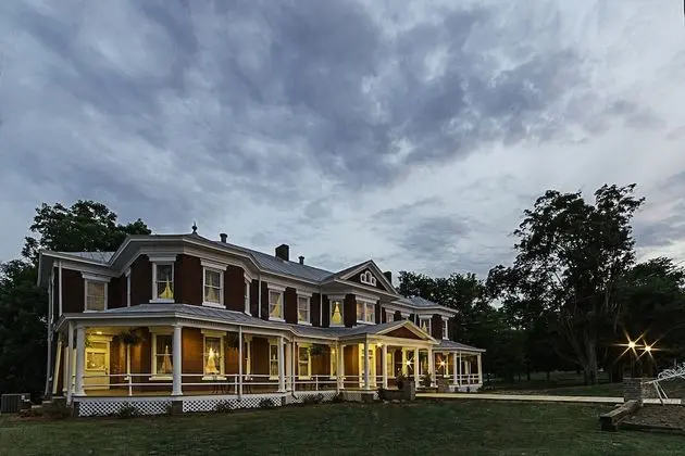 Grand Victorian Inn - Dış Mekan