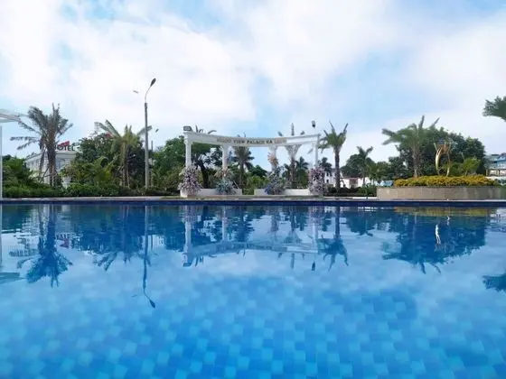 Grand View Palace Ha Long Hotel - Havuz