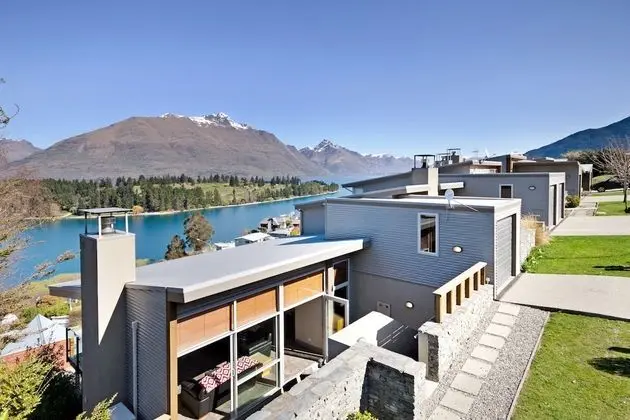 Grand views on Earnslaw