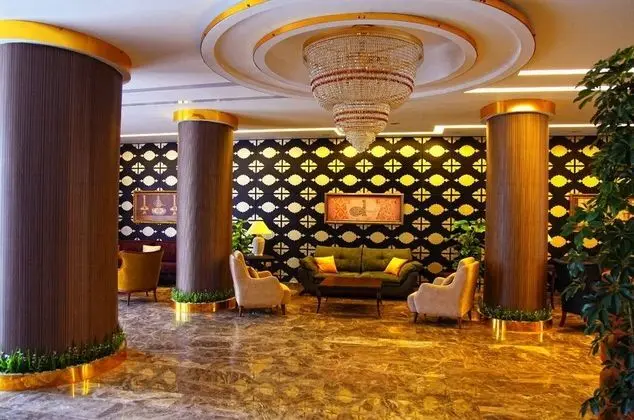 Grand Vuslat - Lobi