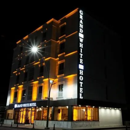 Grand White Hotel - Genel