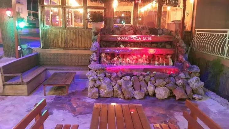 Grand Yayla Hotel - Havuz