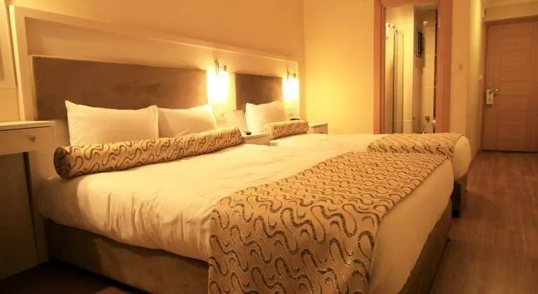 Grand Zeybek Hotel