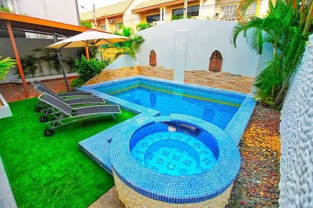 Grande Adam Pool Villa
