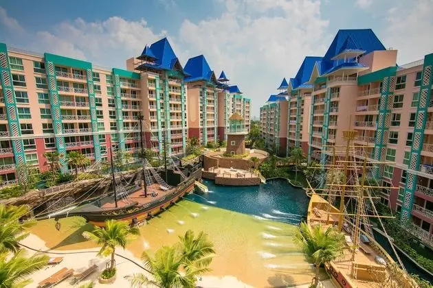 Grande Caribbean Condotel by Narintorn