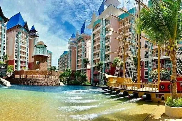 Grande Caribbean Condo by Somphong - Havuz