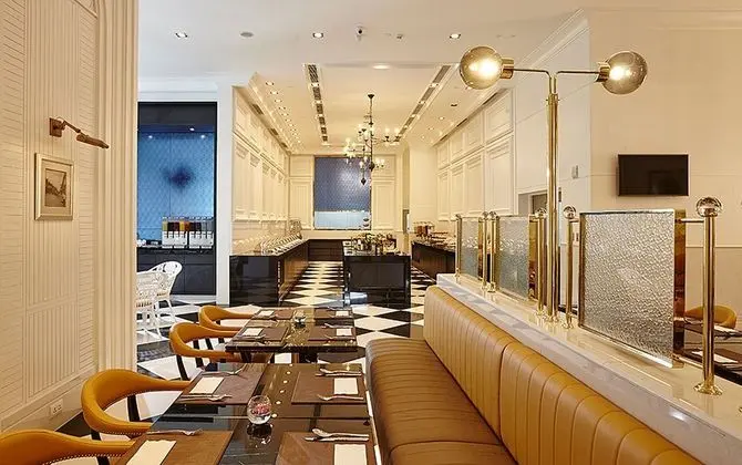 Grande Centre Point Hotel Sukhumvit 55 - Yeme / İçme