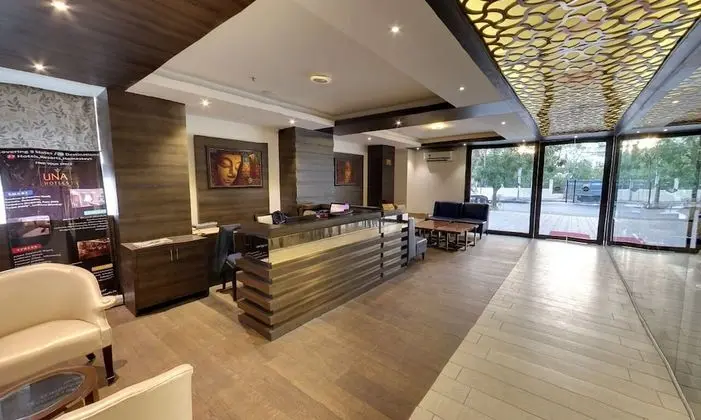 Hotel Grandeur