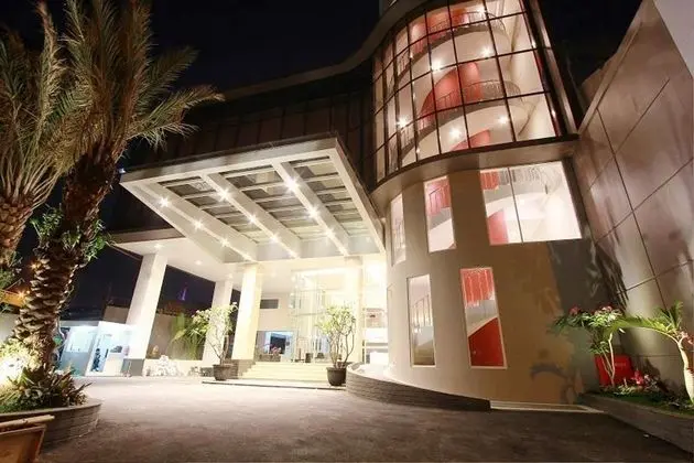 Grandia Hotel - 1