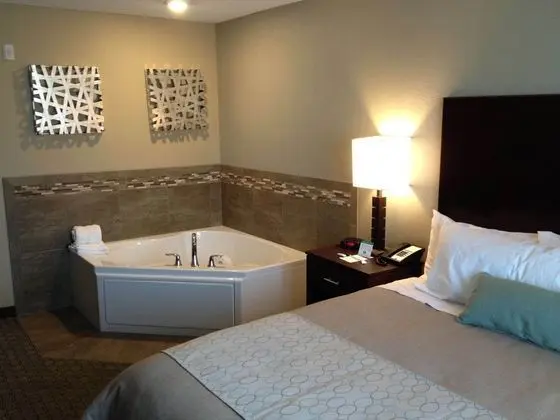 GrandStay Hotel & Suites - Havuz